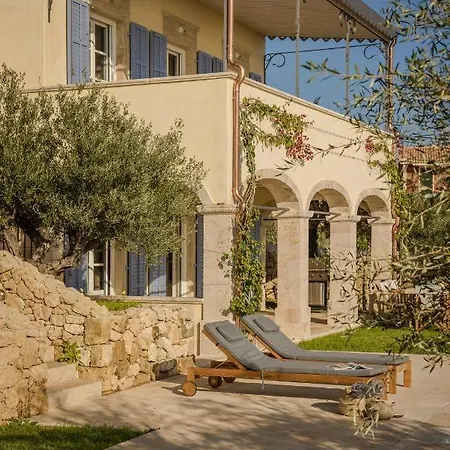 Villa Comi Mavrata